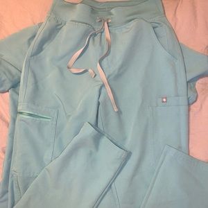 Perfect Condition Seafoam Figs set